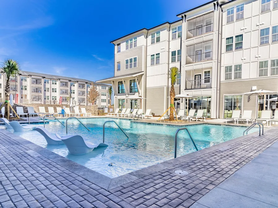 Monument at Pooler — resort pool and sundeck